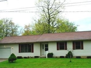 375 Dawnshire Dr, Chippewa Lake, OH 44215