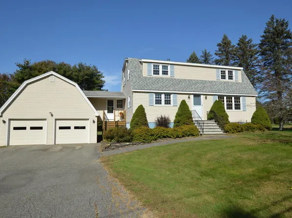 30 Route 41, Winthrop, ME 04364