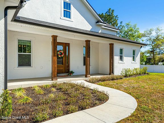 4th image of 18309 Seaview St