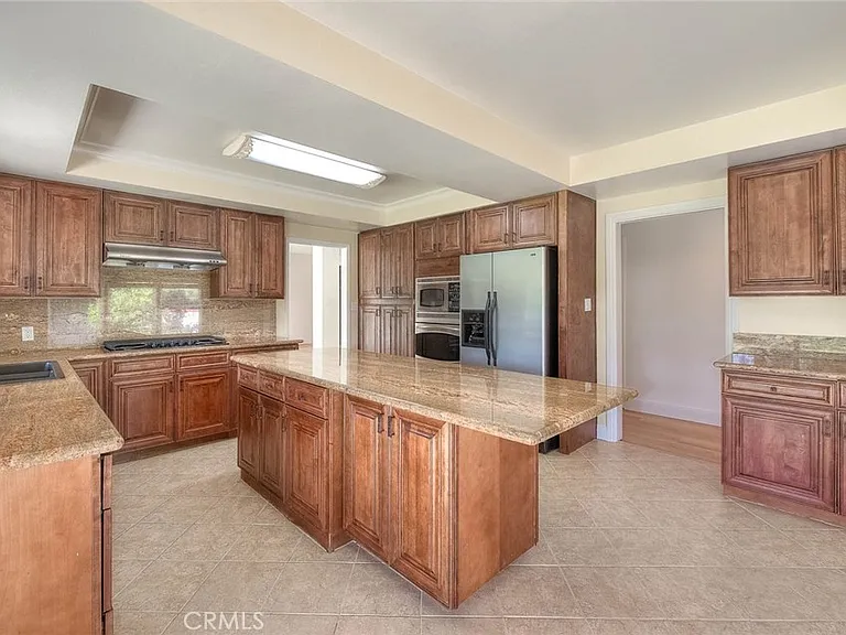 16612 Park Lane Cir — Photo 21