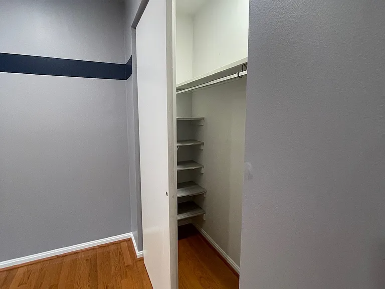 9025 Streamview Ln — Photo 46