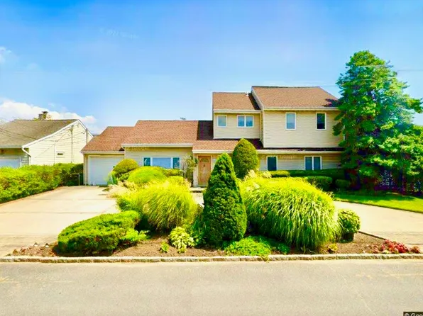 128 Erie Avenue, Atlantic Beach, NY 11509