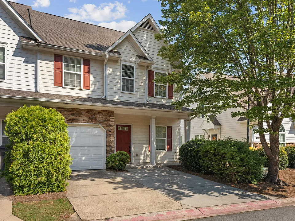 324 General Wheeler Dr NW