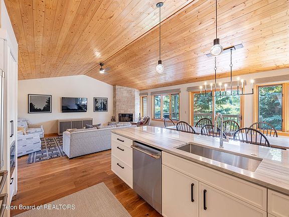 2nd image of 3940 N Pond Dr #13