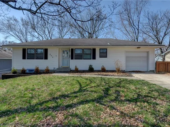 502 NW Central St, Lees Summit, MO 64063