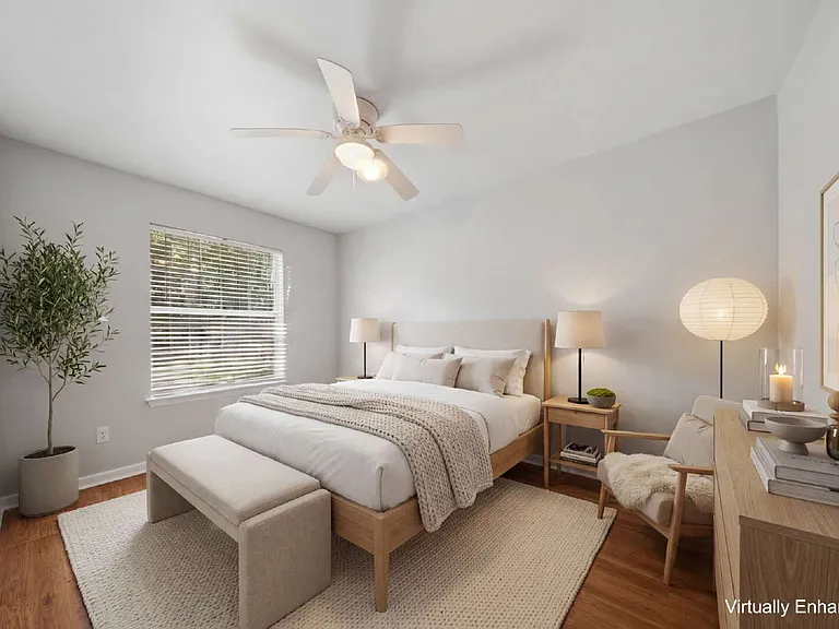 4800 Leah Ln — Photo 14