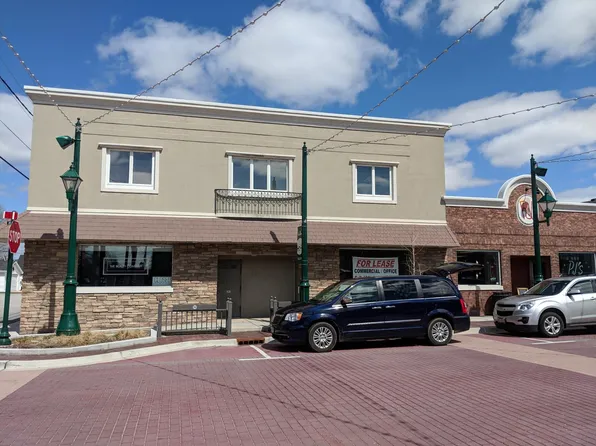 45 W 2nd St APT 1, Manteno, IL 60950