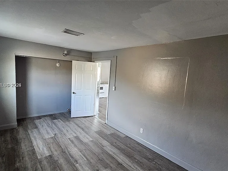 374 NW 31st Ave — Photo 13