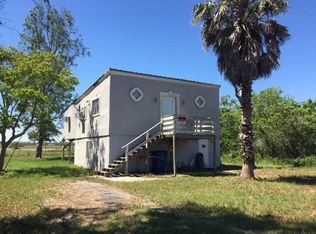 203 Port Rd, Angleton, TX 77515