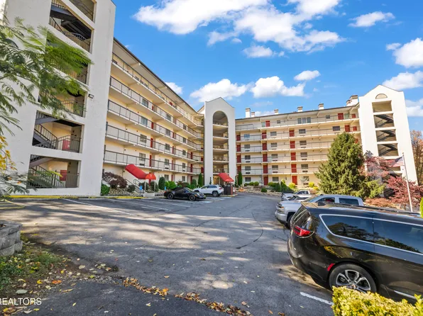 102 Baskins Creek Byp #106, Gatlinburg, TN 37738