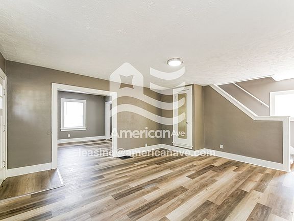 1764551_003_living_room_12853936.jpg