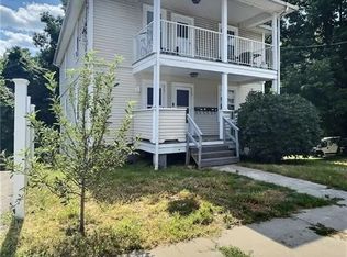 665 Cumberland Hill Rd FLOOR 2, Woonsocket, RI 02895