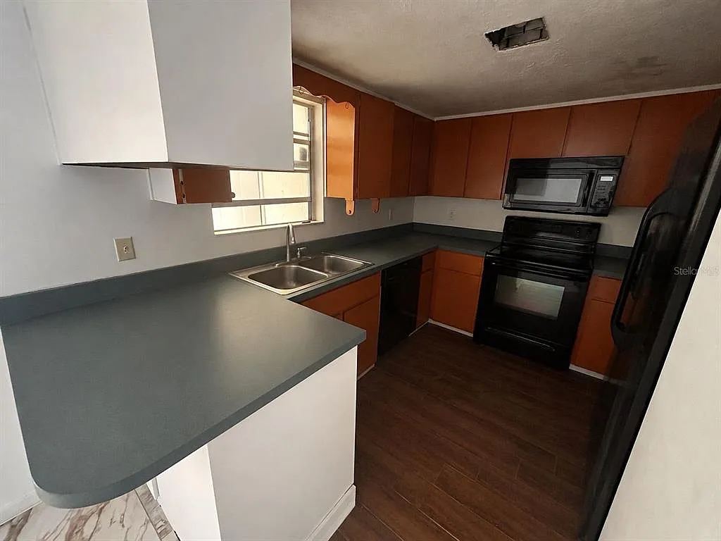 Building Photo - 6114 Tuscony Cir
