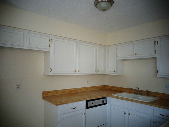 3rd image of 42 E Mountain Creek Ct #7
