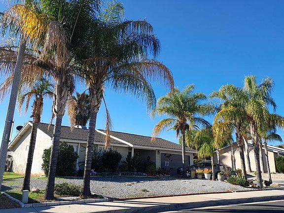 3rd image of 26033 Lancaster Dr