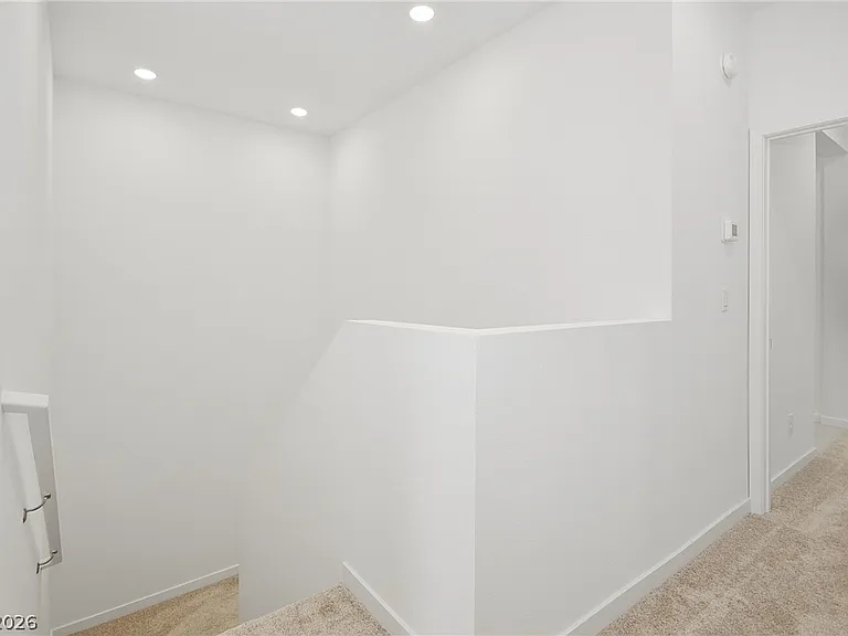 254 Walsh Peak Ave — Photo 13
