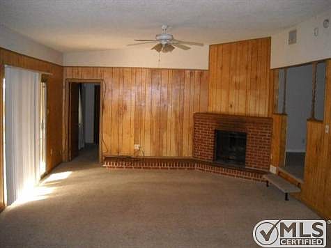 4th image of 842 Redwood Dr