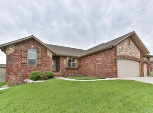 4858 Silo Hills Dr, Springfield, MO 65802