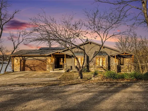 89 Maple Dr, Mound City, KS 66056