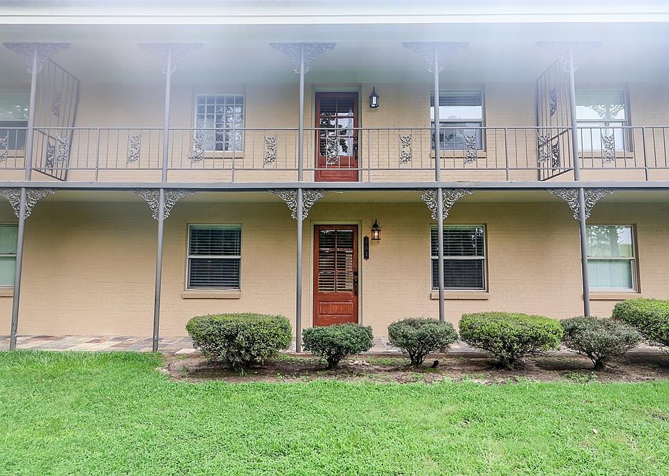 1st image of 103 Orleans Oak Ln