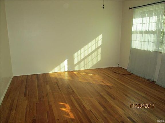 5th image of 1065 Preakness Ln
