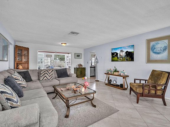 5th image of 3040 NW 1st Drive