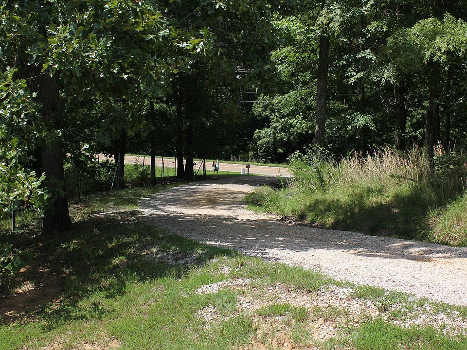 8240 State Route 100 E, Jacks Creek, TN 38347 Zillow