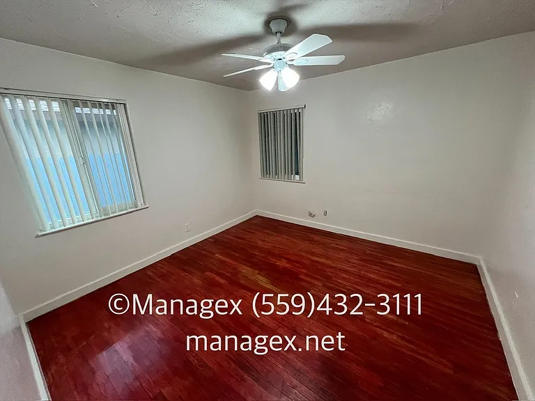 2836 N Cedar Ave — Photo 8