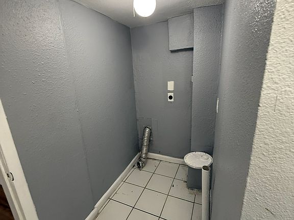 5th image of 2406 Lee Hall