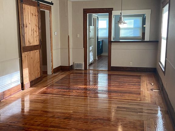 2nd image of 239 S Hayford Ave
