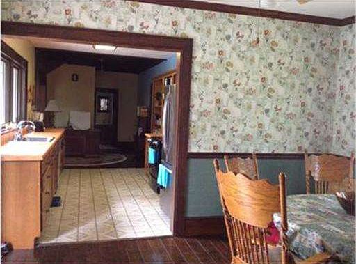3rd image of 1715 James Blvd