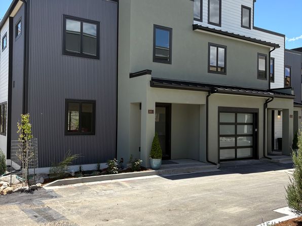 205 Two Rivers Rd #I