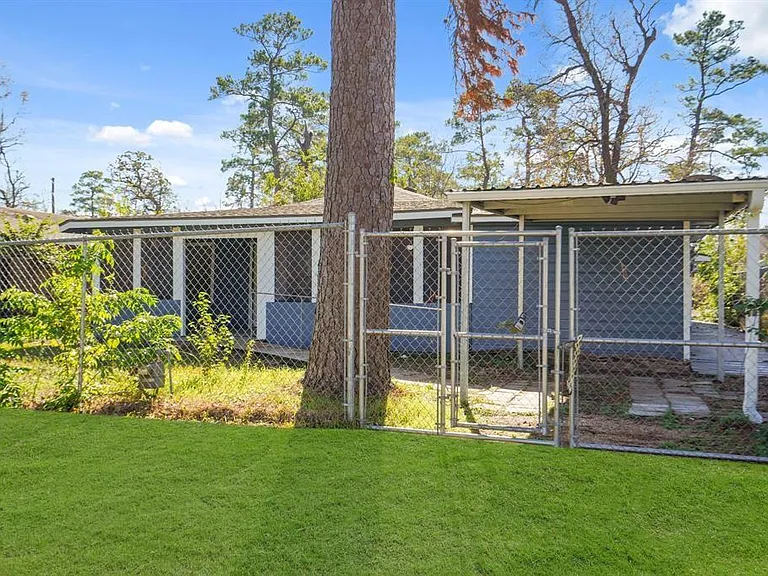 8186 Record St — Photo 1