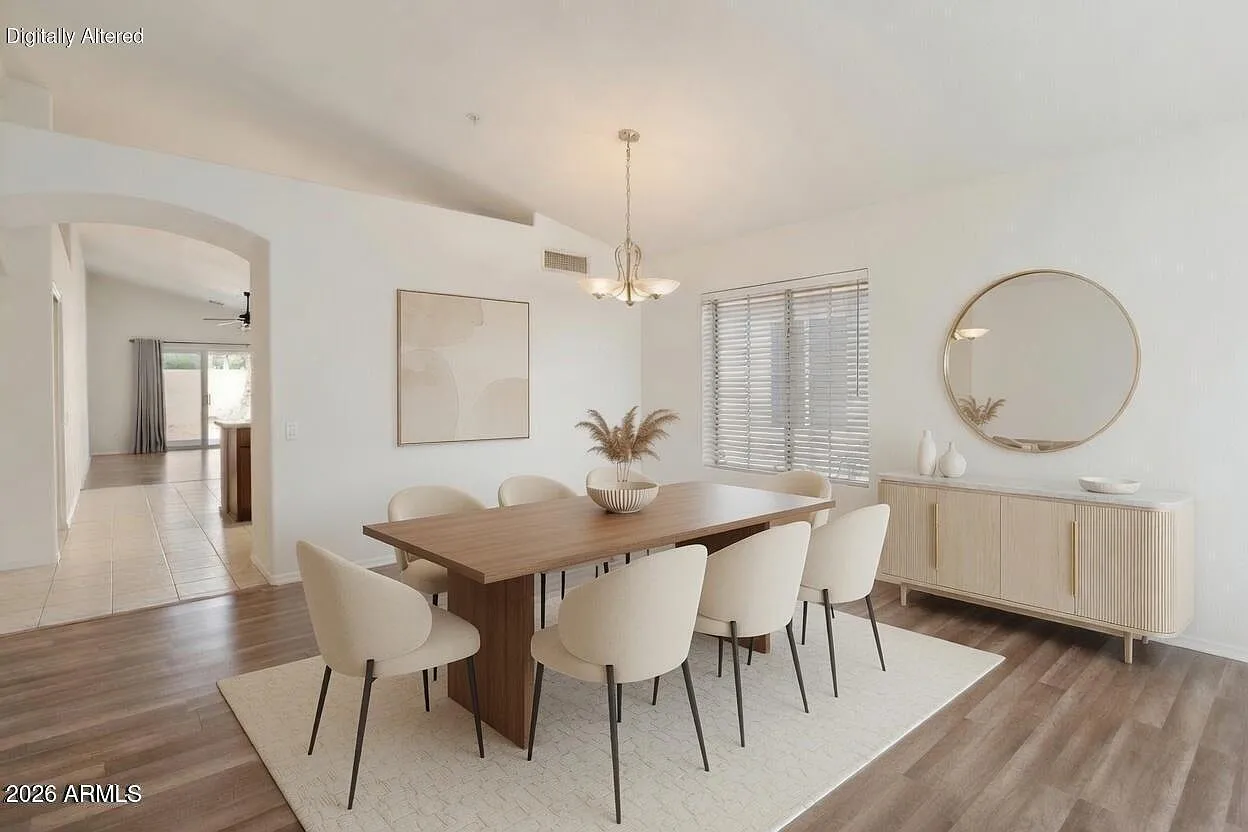 3 bed, 2.0 bath, 1652 sqft, $2,500 — Photo 4