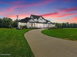 9302 Deepa Dr, Prospect, KY 40059