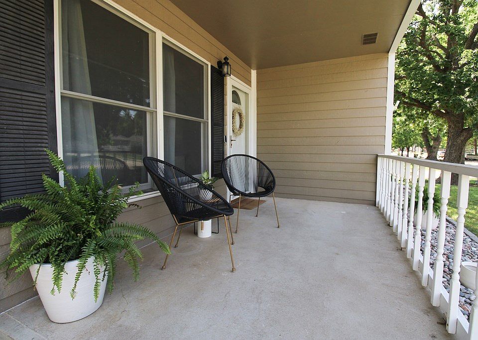 224 E Kirwin Ave, Salina, KS 67401 Zillow