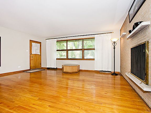 5th image of 10933 S Westwood Dr
