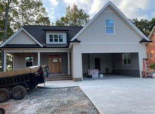175 Country Woods Dr, Rutherfordton, NC 28139