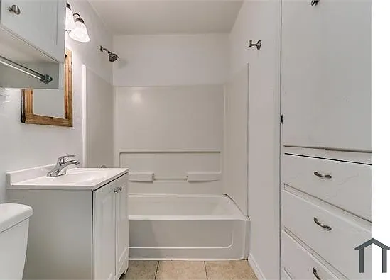 1501 NE Grand Blvd — Photo 8