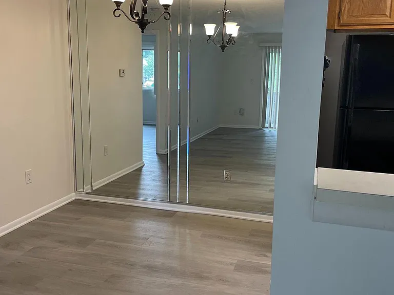 414 Ravens Crest Dr — Photo 7