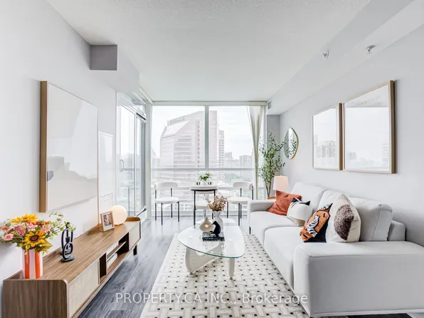5740 Yonge St, Toronto, ON