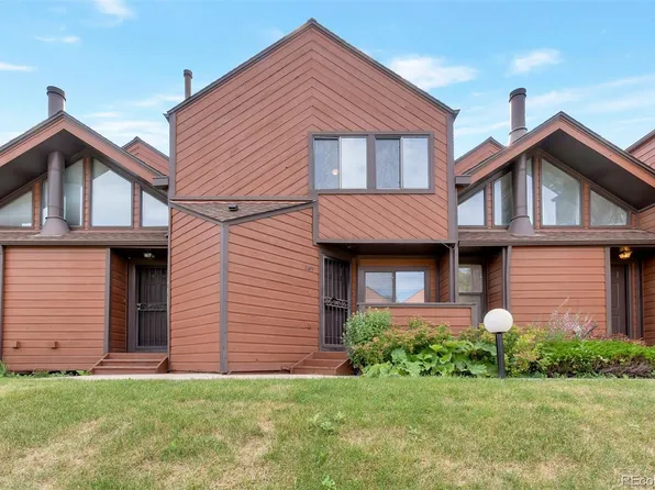 8879 W Yale Ave, Lakewood, CO 80227
