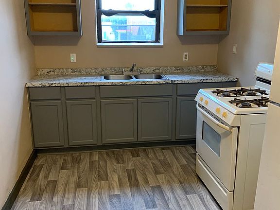 2nd image of 1014 Swann St #1014SW3