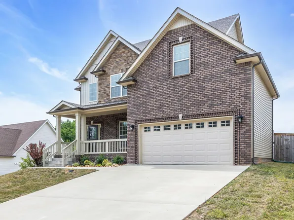 415 Glenstone Springs Dr, Clarksville, TN 37043