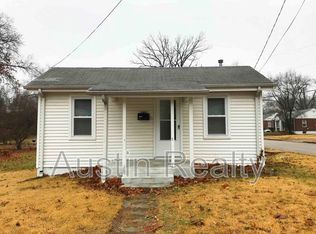 1551 N Hanley Rd, Saint Louis, MO 63130