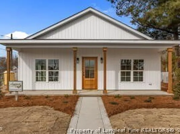 206 S Wall St, Benson, NC 27504