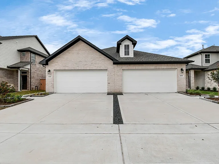 21027 Bay Village Dr #A — Photo 2