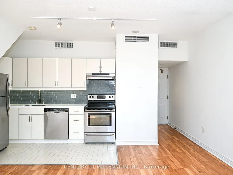 65 Scadding Ave #Penthouse 16 — Photo 6