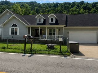 300 Pigeon Roost Rd, Pilgrim, KY 41250