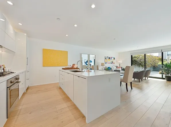 310 Carolina St #202, San Francisco, CA 94103